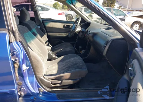 2001 Acura Integra Ls from USA, damaged, VIN JH4DB76501S001371